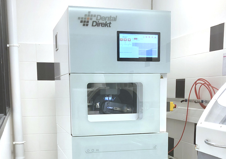 Equipements - usineuse métal céramique Dental Direkt